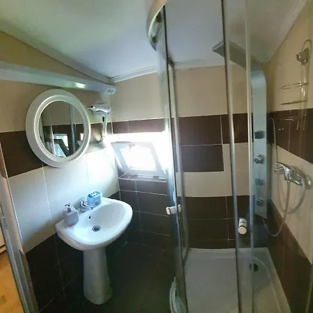 Casa Carmen Salina Artificiala